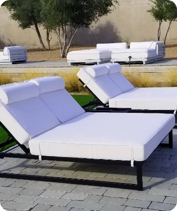 outdoor double lounge bed